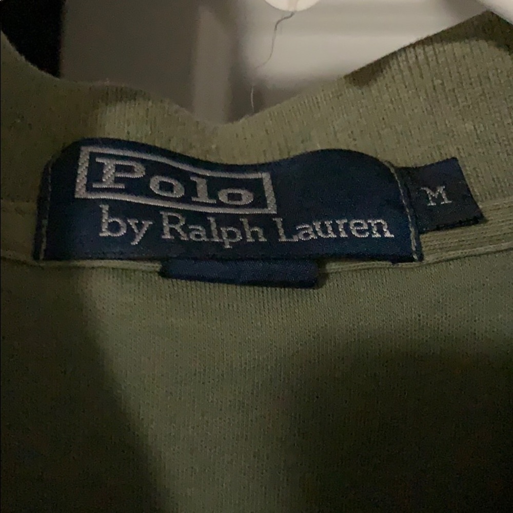 Polo - Picture 2 of 2